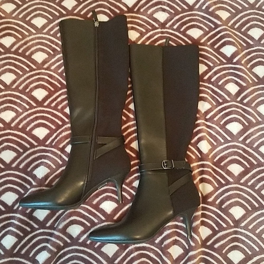 Boots - Picture 2 of 2